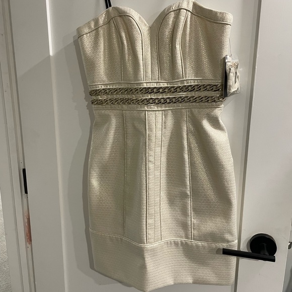 Laundry By Shelli Segal Dresses & Skirts - NWT gold Laundry by Shelli Segal dress size 4